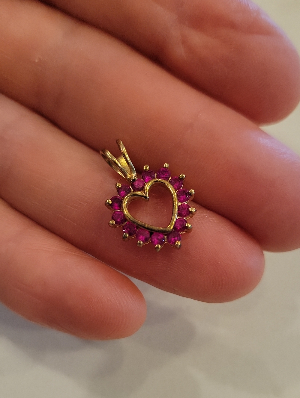 Random Lot Gold Pendants & Slides - Picture 5 of 6